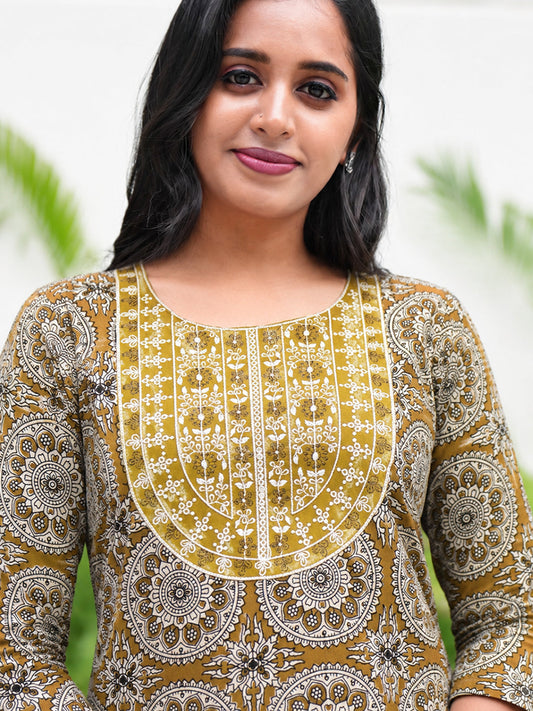 Women Printed Olive Green Kurti Set EKS142