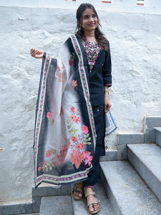 Women Black MM Silk Embroidered Kurti Set EKS106