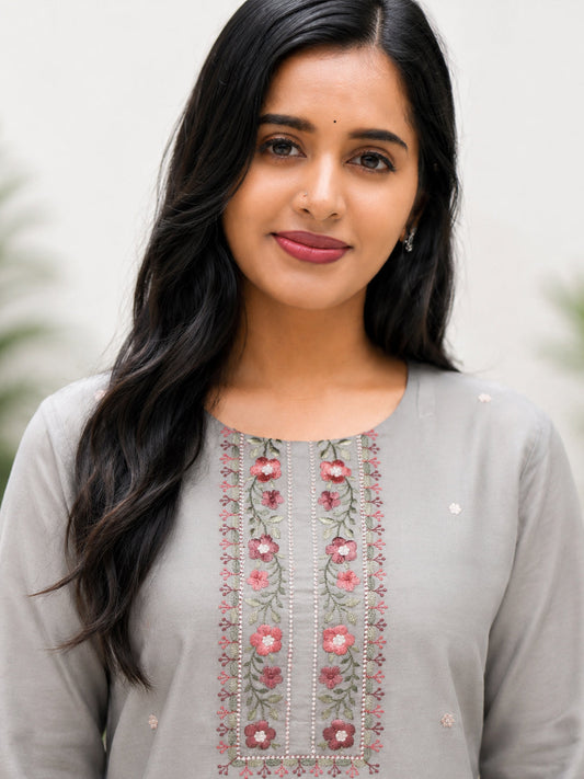 Women Embroidered Grey Kurti Set EKS137