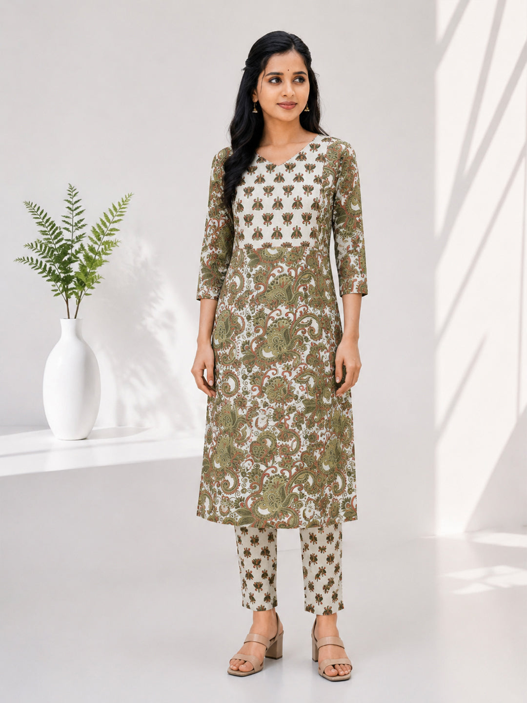 Women Printed Blue with Green Kurti Set EKS141