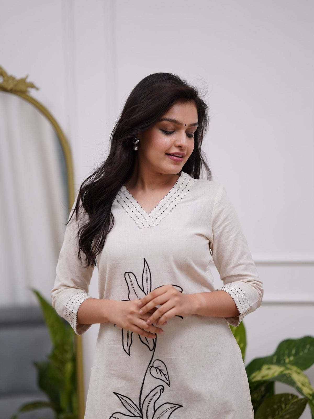 Cream Cotton Kurta Set With Black Embroidery