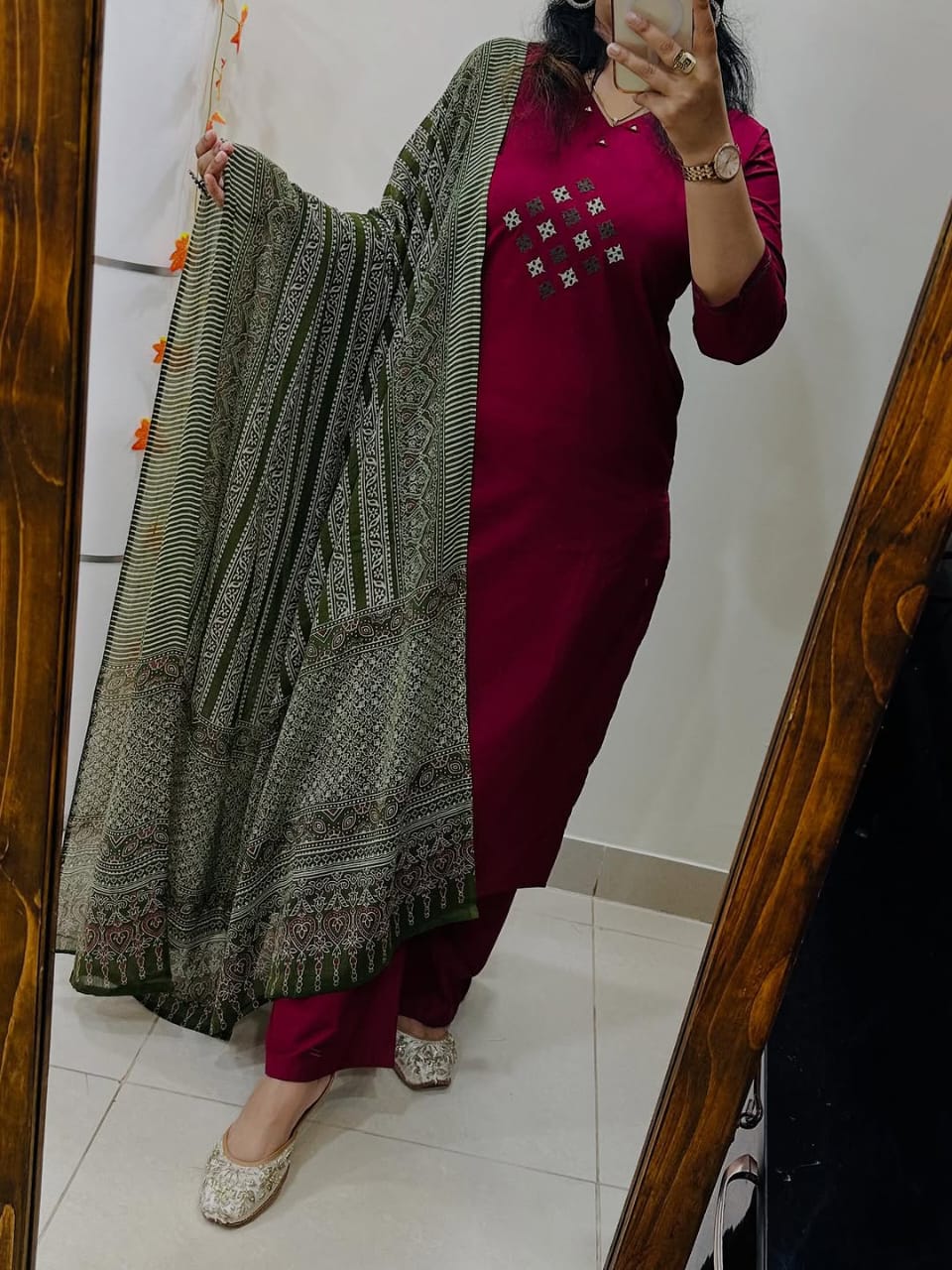 Women’s Solid Cotton Kurti Pant & Dupatta Set